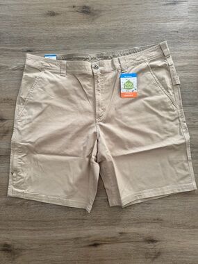 Columbia Khaki/Tan Men’s Outdoor Casual Shorts
